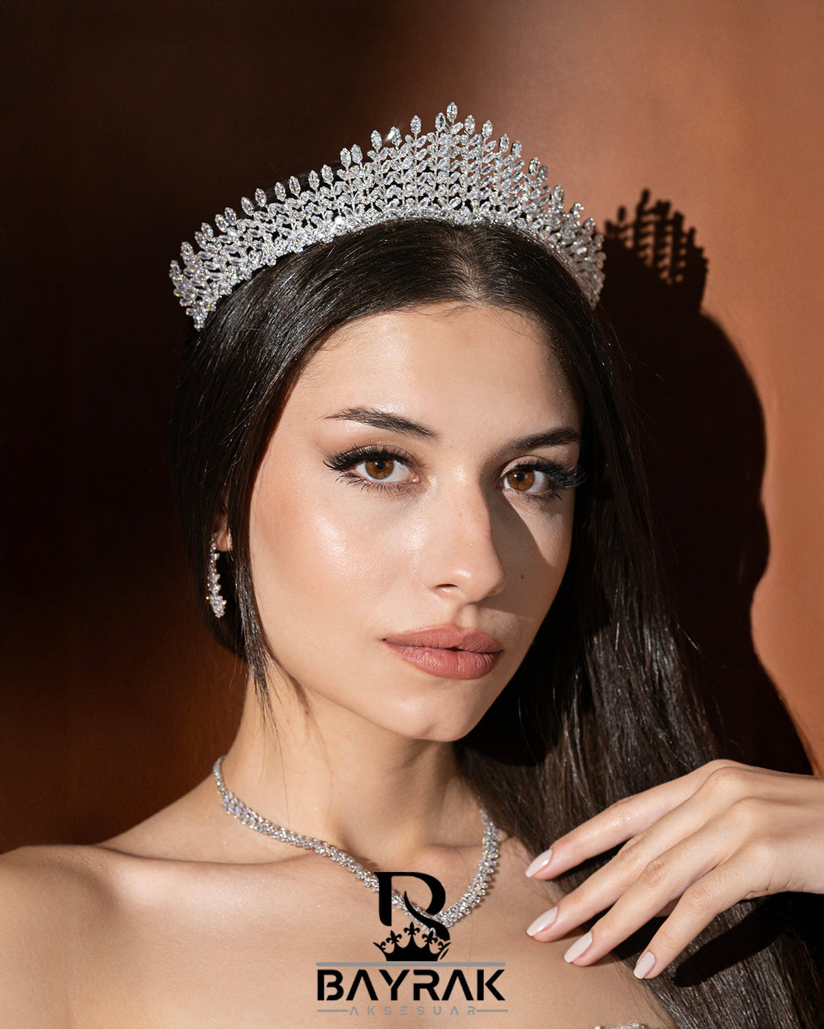 LB 2605 Crystal-Style Bridal Headpiece product photo 1