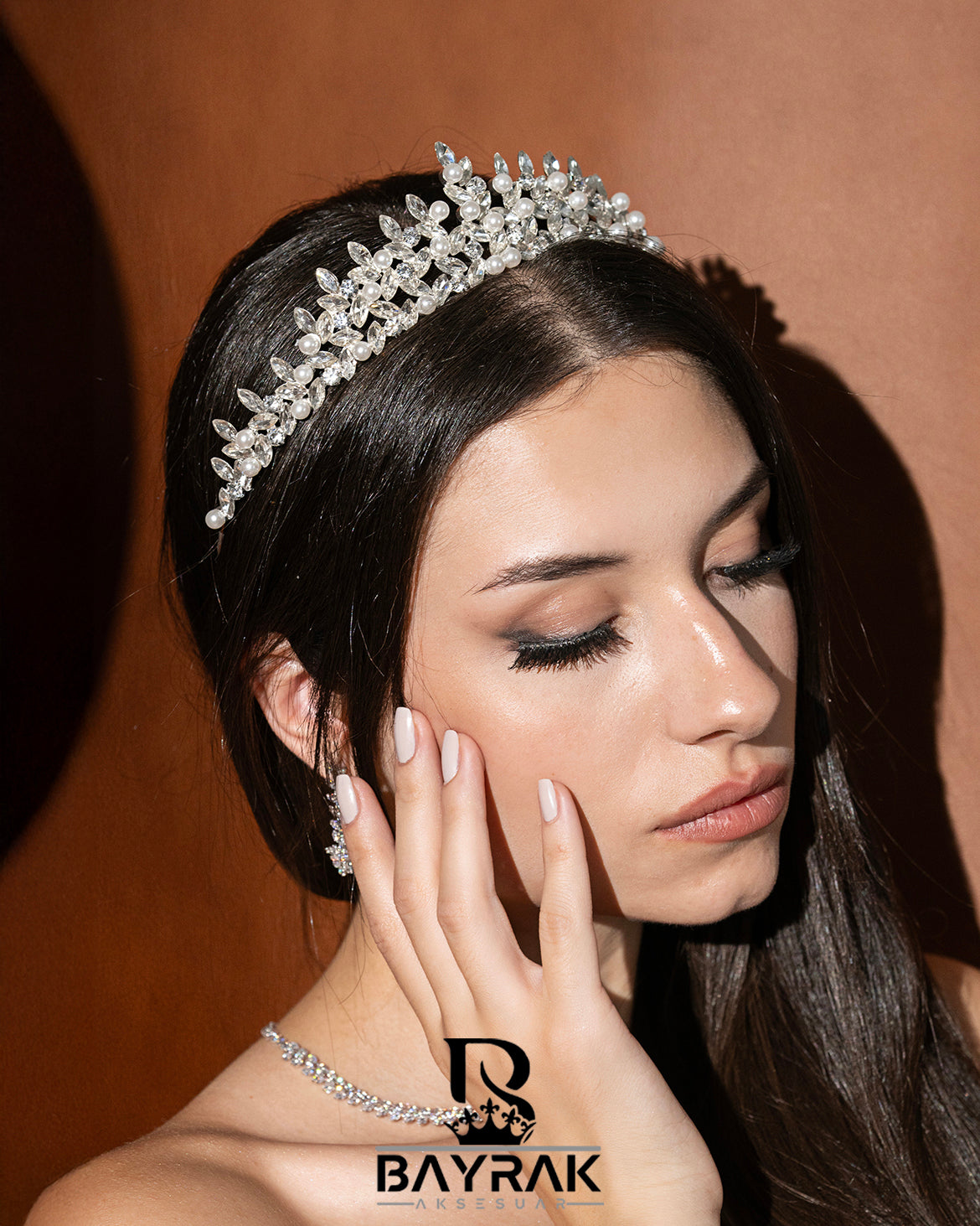 LB 5082 Bridal Headpiece product photo 1