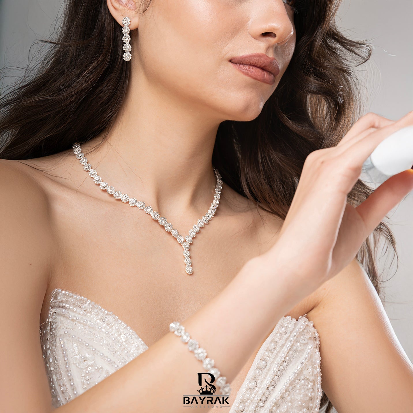 Aura -710- Crystal-Style Fashion Jewelry Set product photo 2