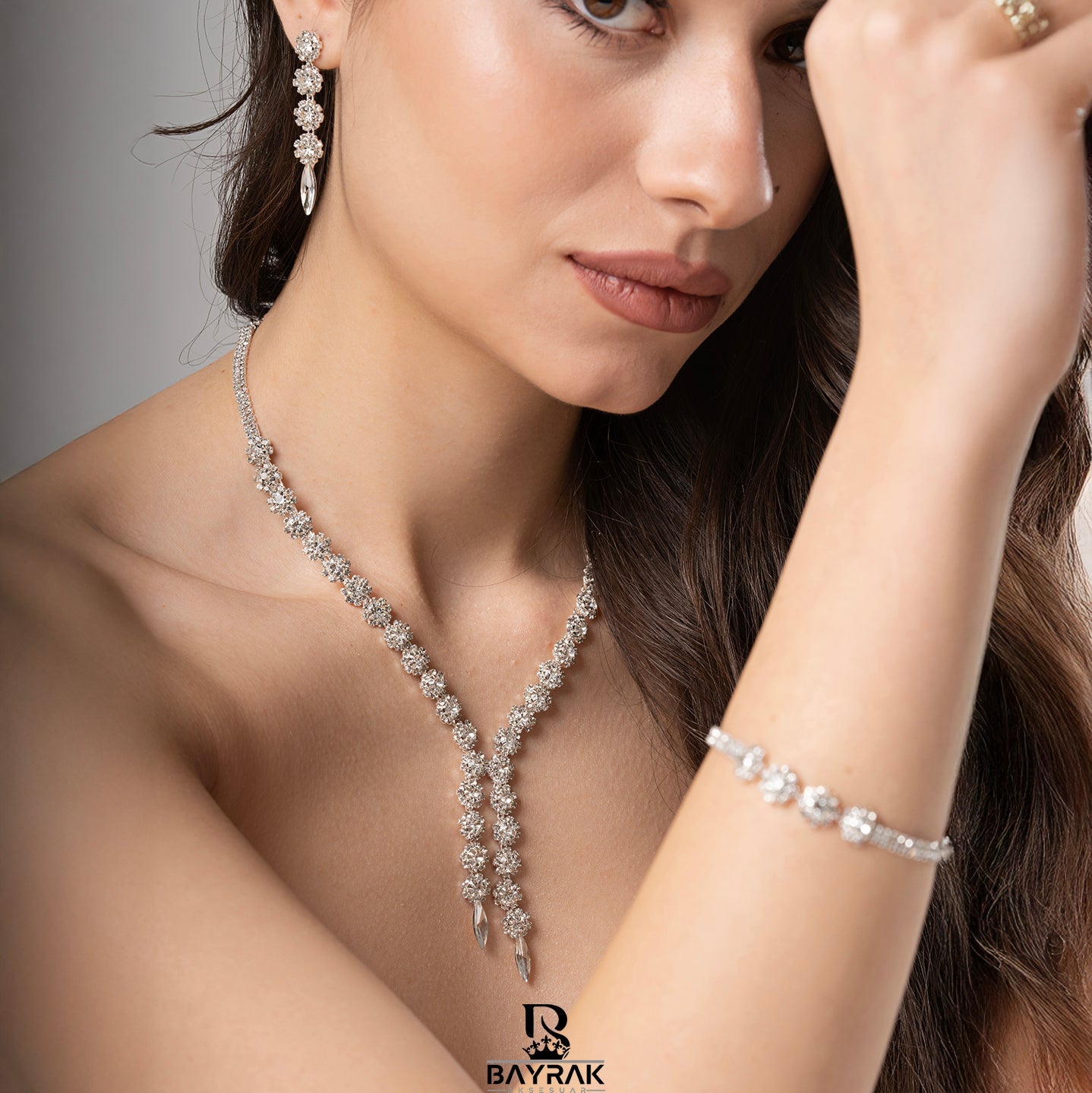 Ilaria 435 Crystal-Style Fashion Jewelry Set product photo 1