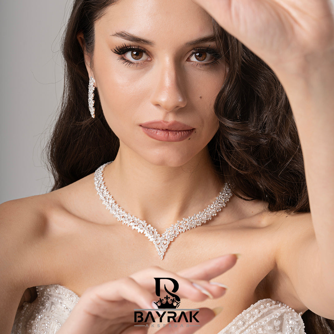 Aura -720- Crystal-Style Fashion Jewelry Set product photo 1
