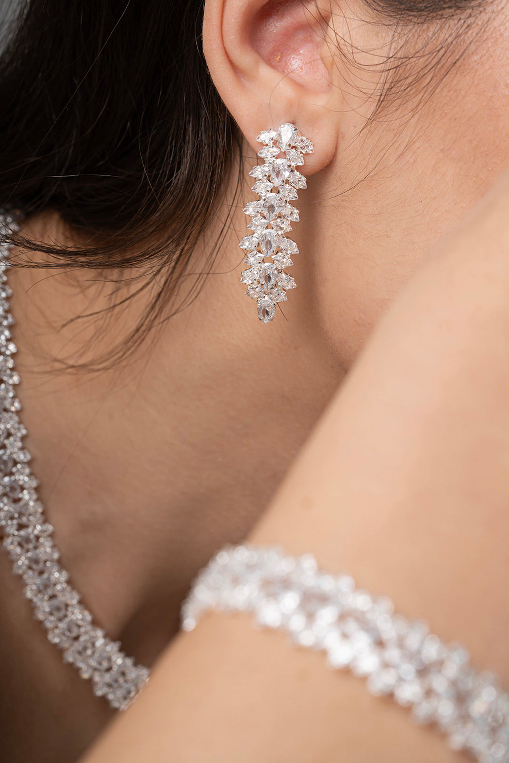 Aura -720- Crystal-Style Fashion Jewelry Set product photo 3
