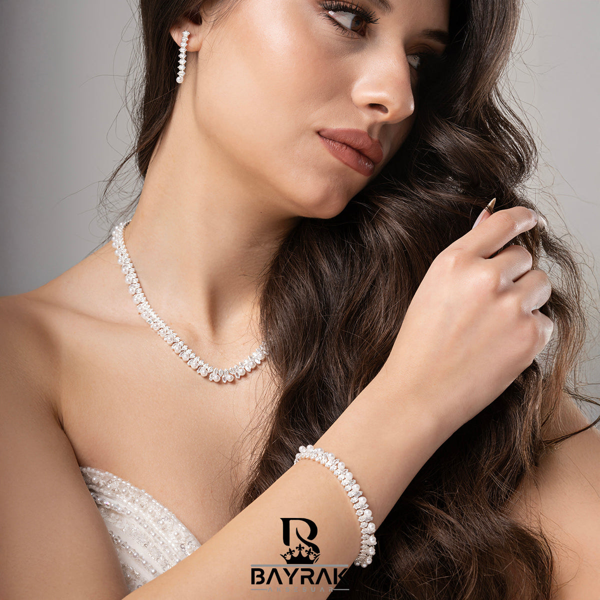 Aura -730- Crystal-Style Fashion Jewelry Set product photo 1