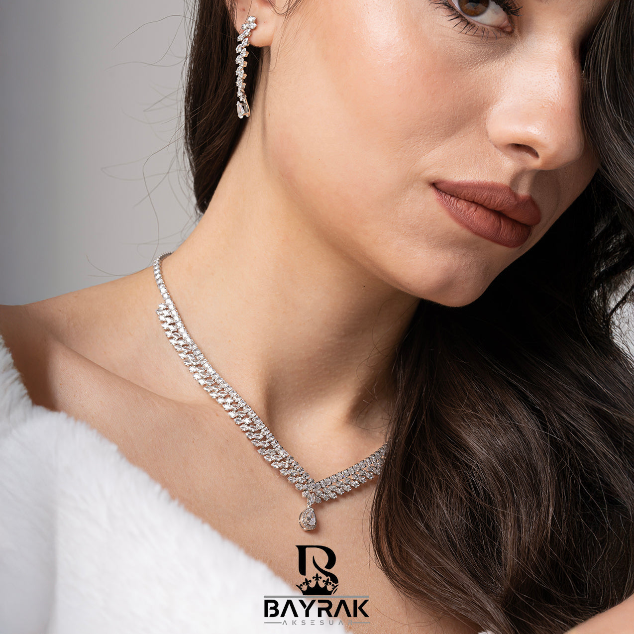 Ilaria 650- Crystal-Style Fashion Jewelry Set product photo 1