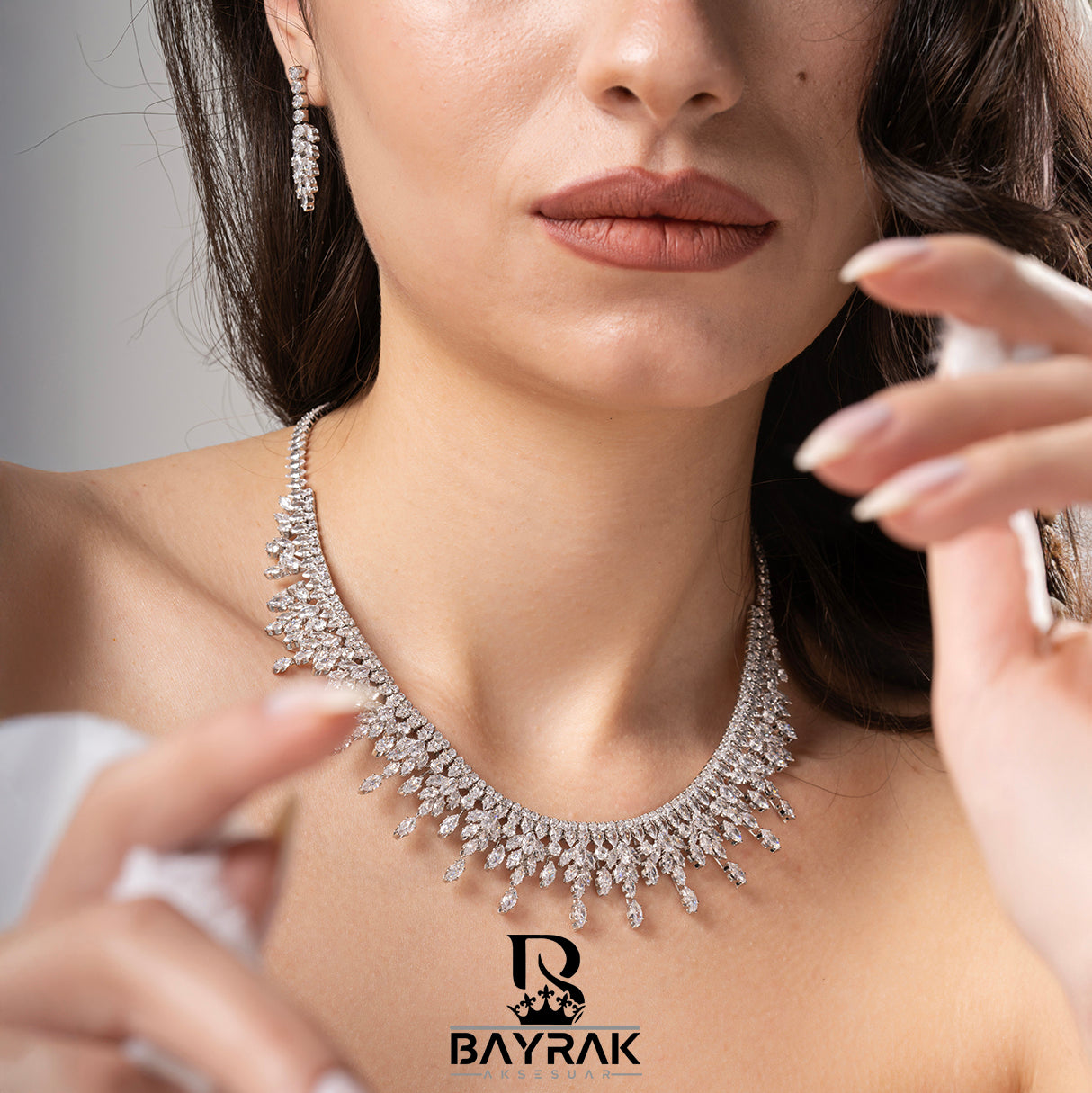 Ilaria 660 Crystal-Style Fashion Jewelry Set product photo 6