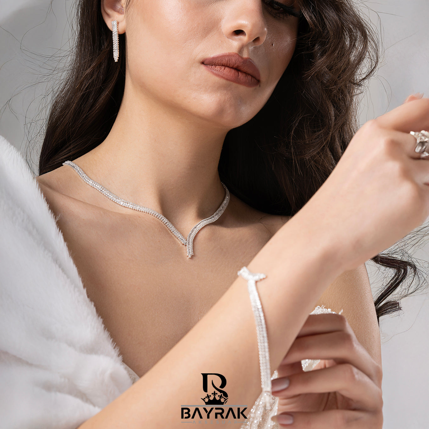 Ilaria 815 Crystal-Style Fashion Jewelry Set product photo 1