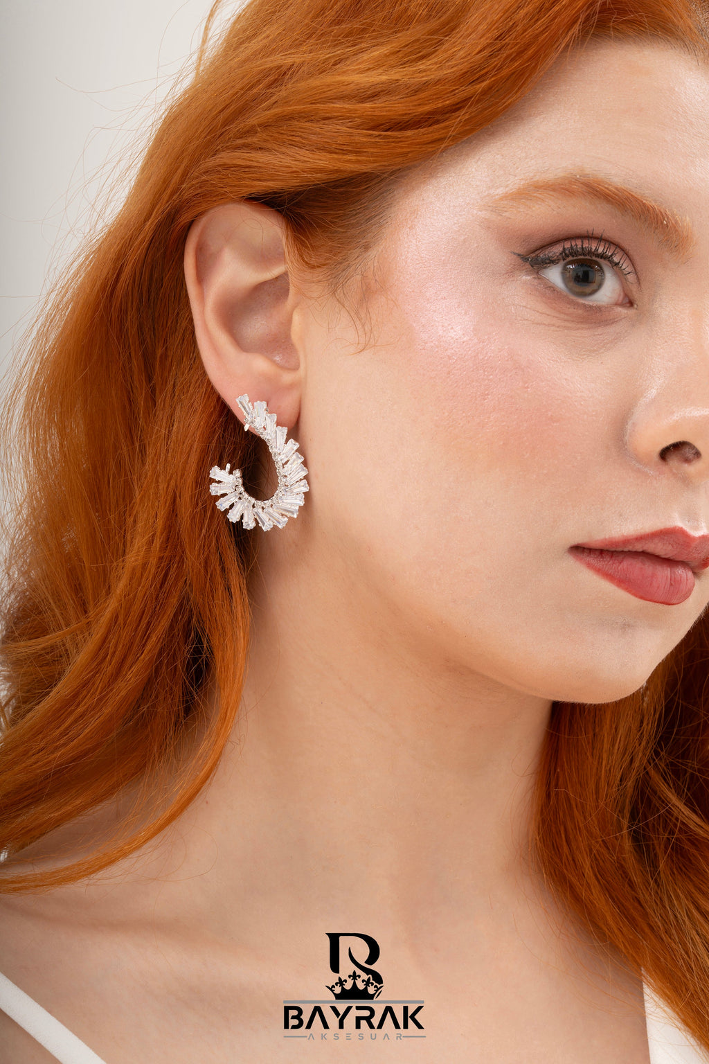 Elia -326- Crystal-Style Fashion Earrings product photo 2