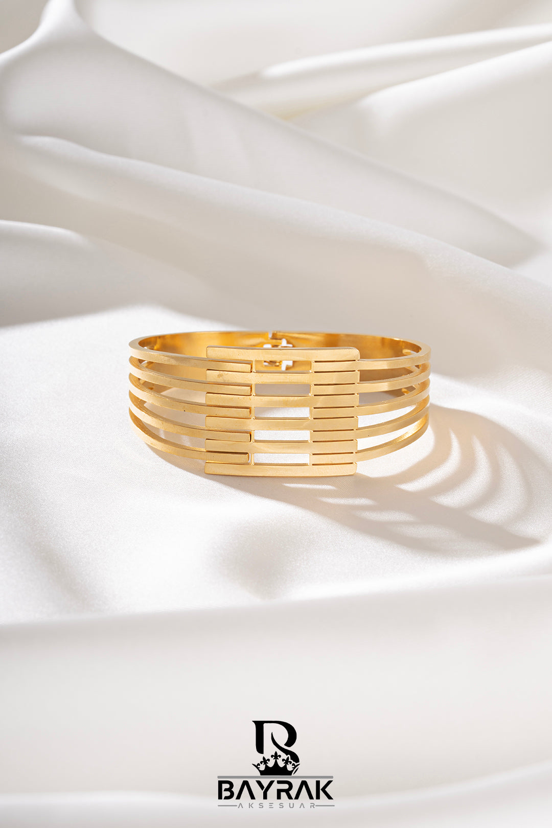 Mirel 360 Cuff Fashion Bracelet product photo 1