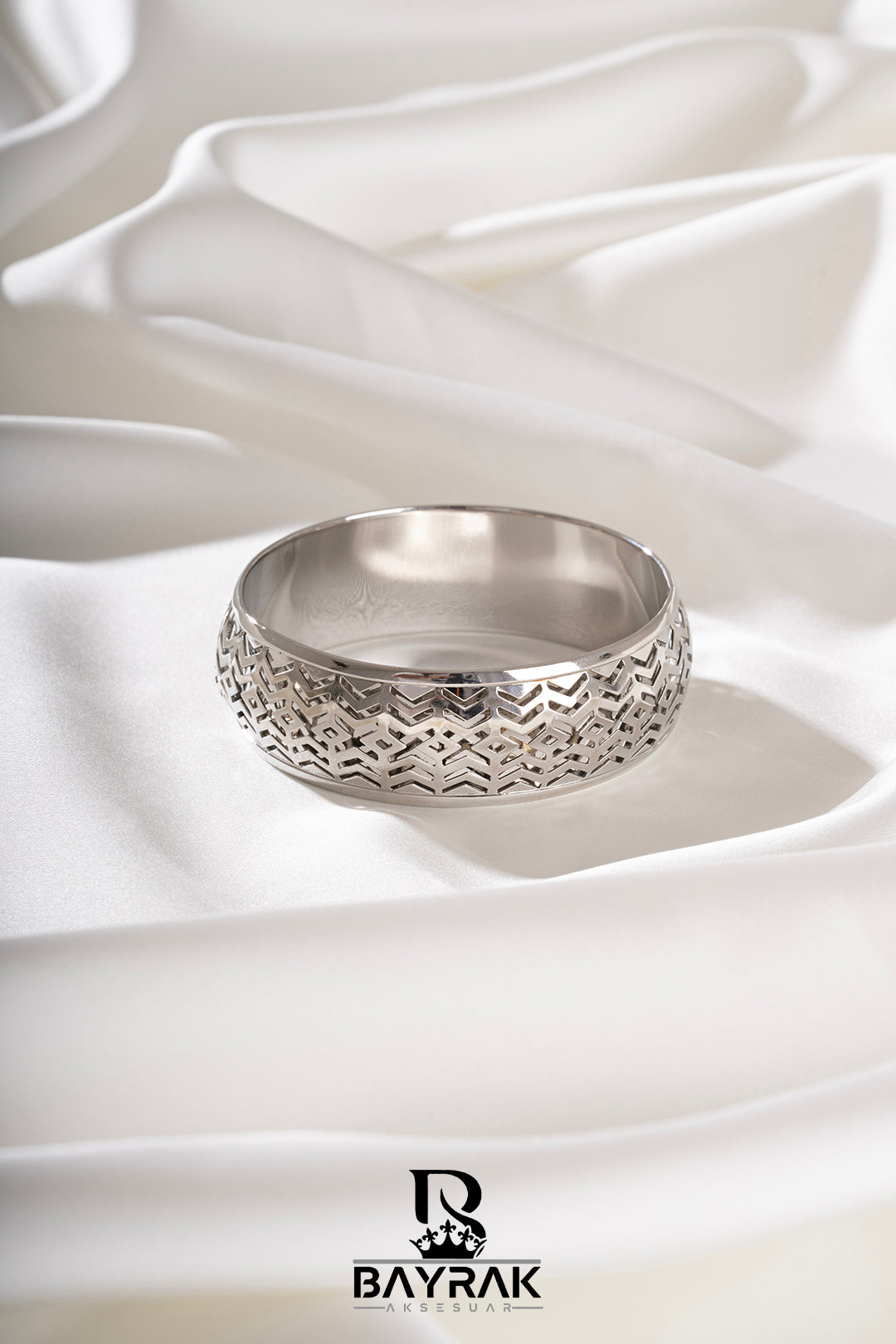Mirel 364 Cuff Fashion Bracelet product photo 1