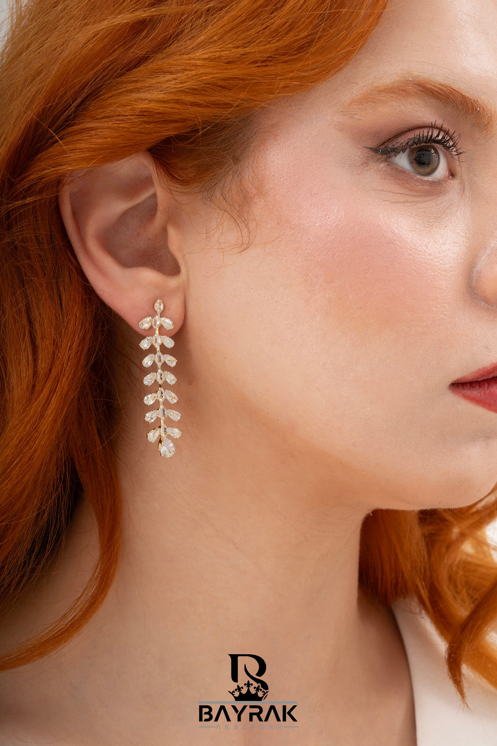Elia -208- Crystal-Style Fashion Earrings product photo 4