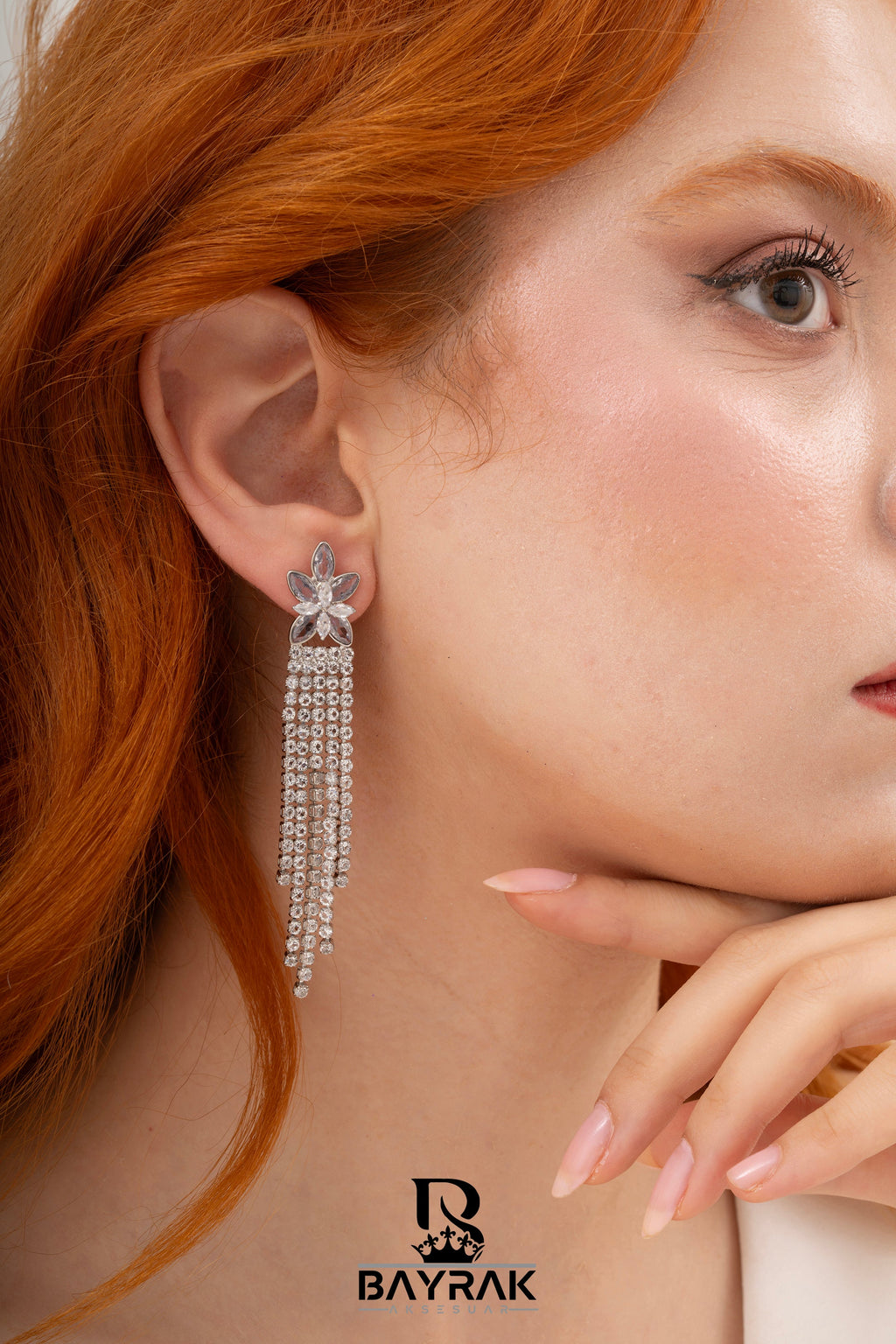 Elia -210- Crystal-Style Fashion Earrings product photo 2