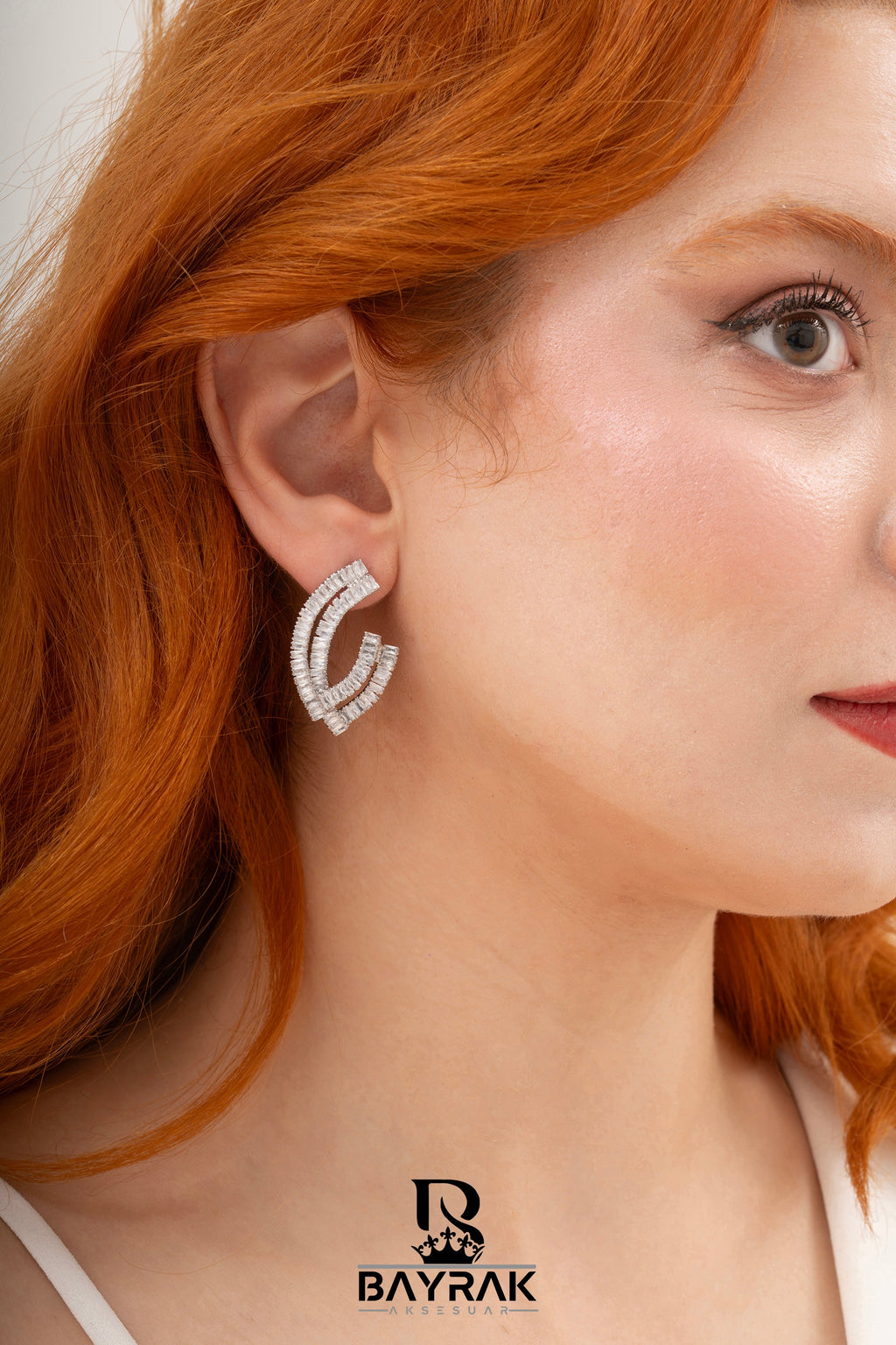 Elia -212- Crystal-Style Fashion Earrings product photo 2