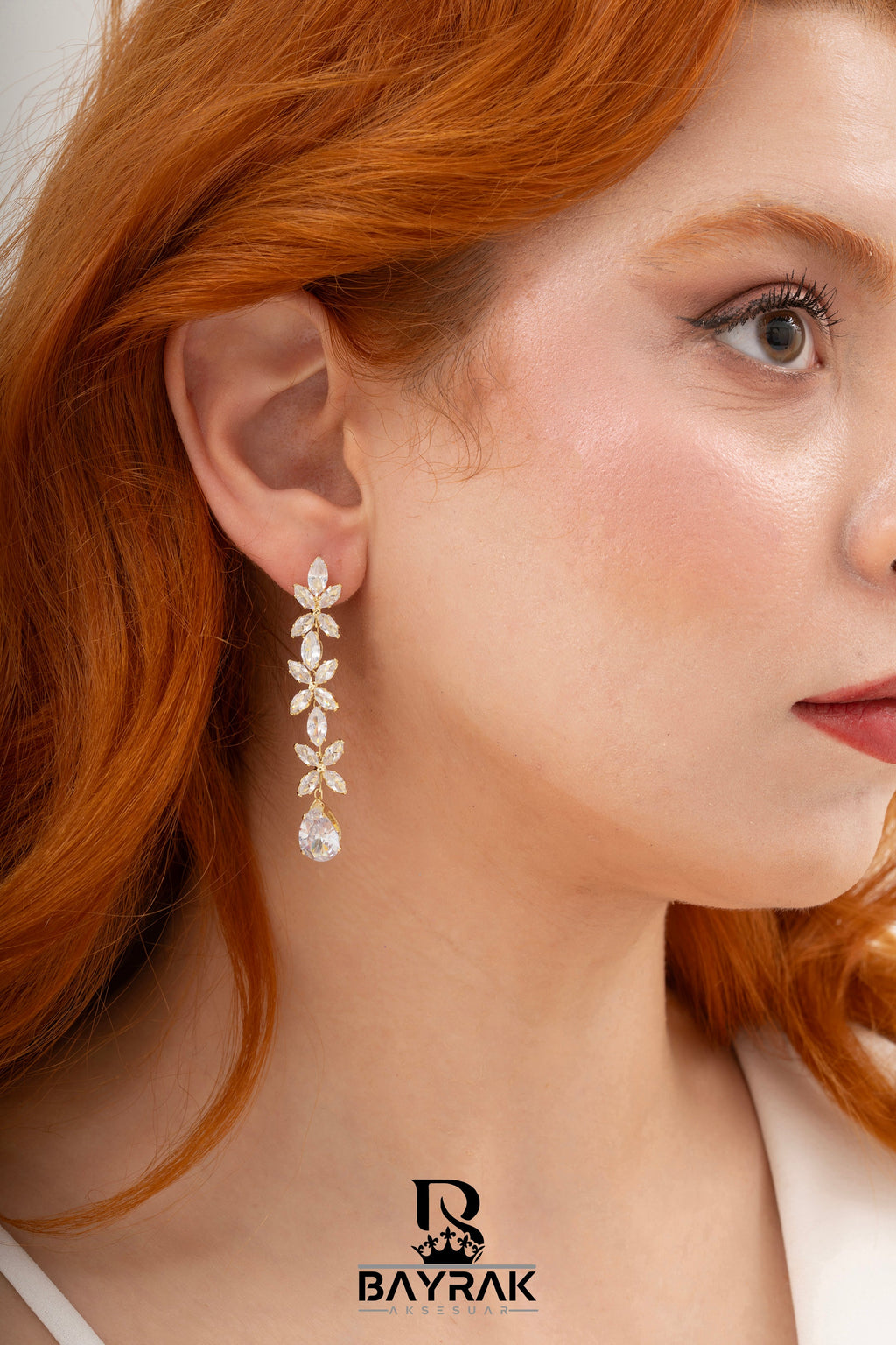 Elia -214- Crystal-Style Fashion Earrings product photo 2