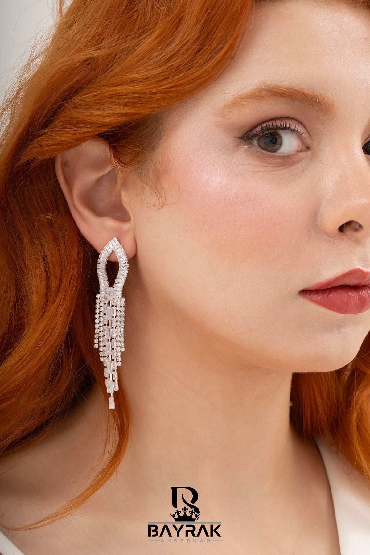 Elia -218- Crystal-Style Fashion Earrings product photo 2