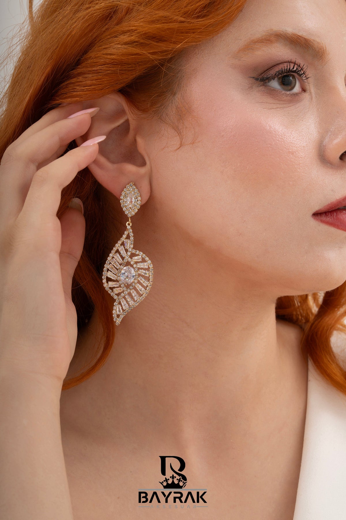 Elia -228- Crystal-Style Fashion Earrings product photo 4