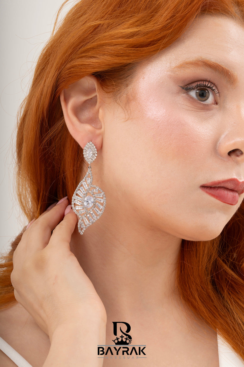 Elia -228- Crystal-Style Fashion Earrings product photo 2