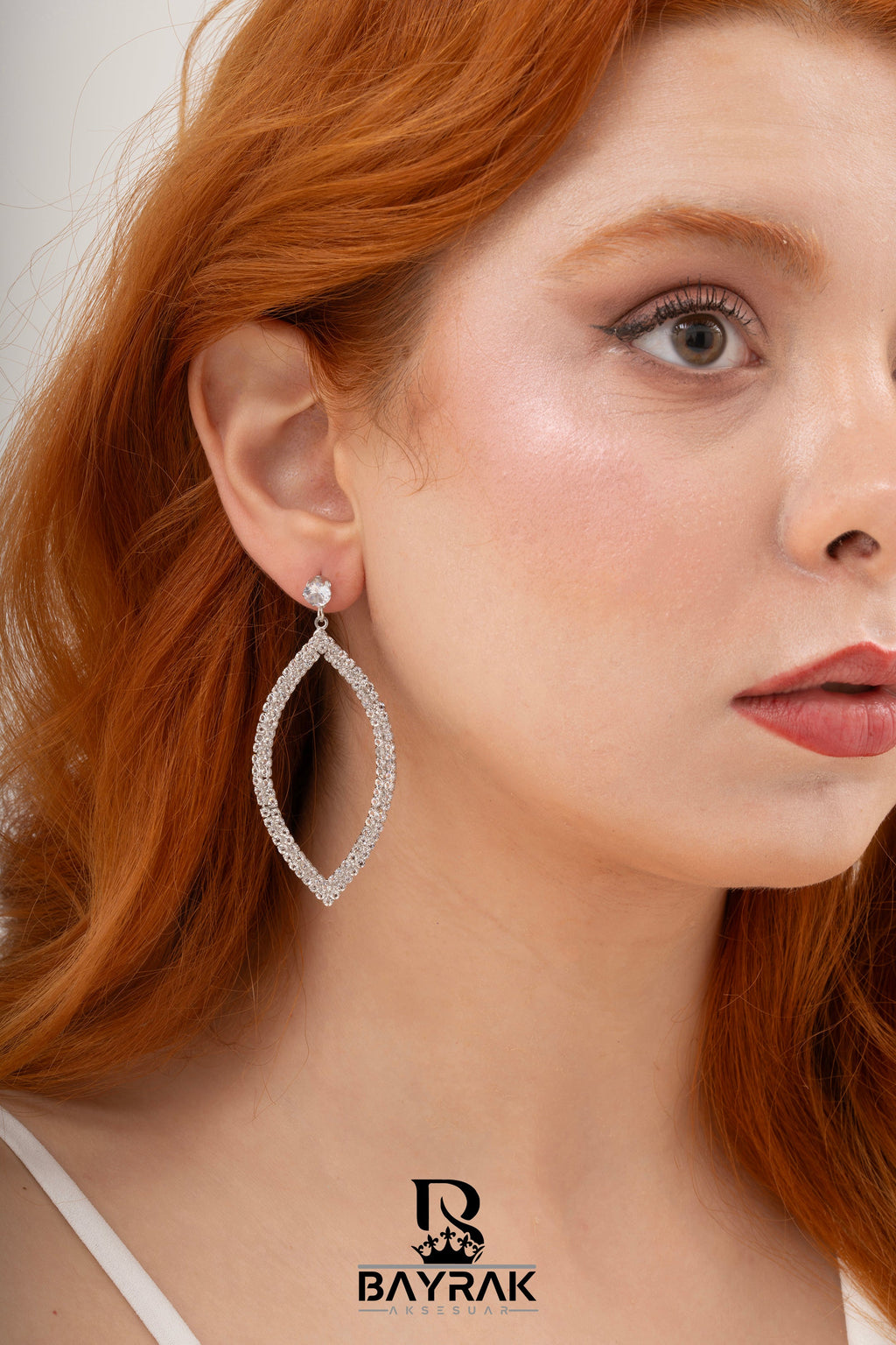 Elia -240- Crystal-Style Fashion Earrings product photo 2