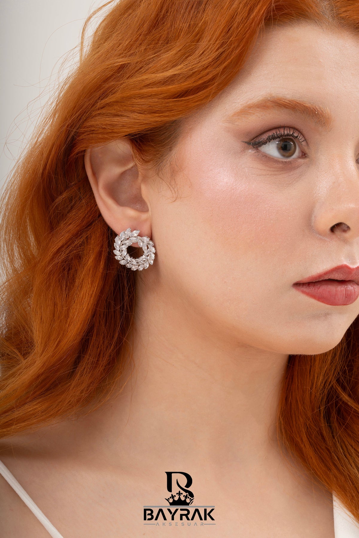 Elia -258- Crystal-Style Fashion Earrings product photo 2