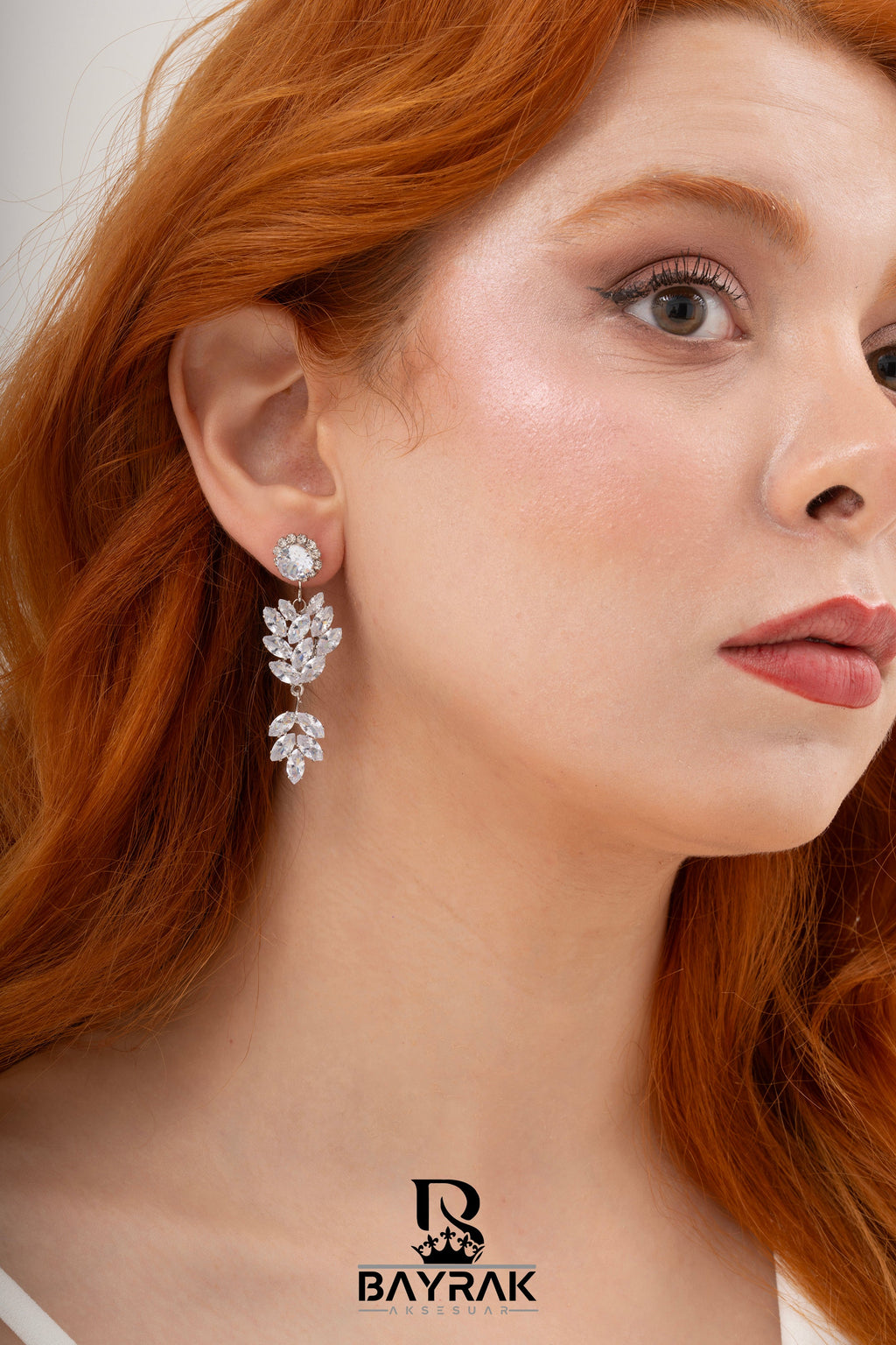Elia -272- Crystal-Style Fashion Earrings product photo 2