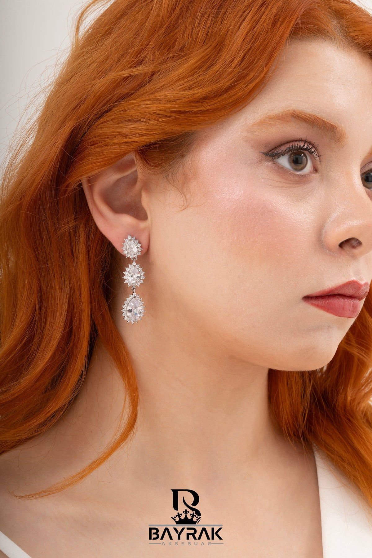Elia -274- Crystal-Style Fashion Earrings product photo 2