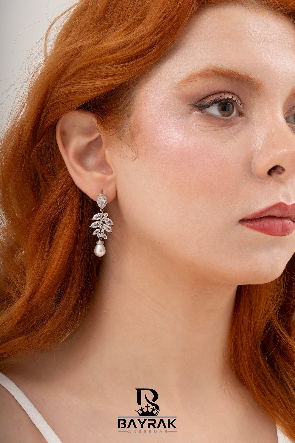 Elia -284- Crystal-Style Fashion Earrings product photo 2