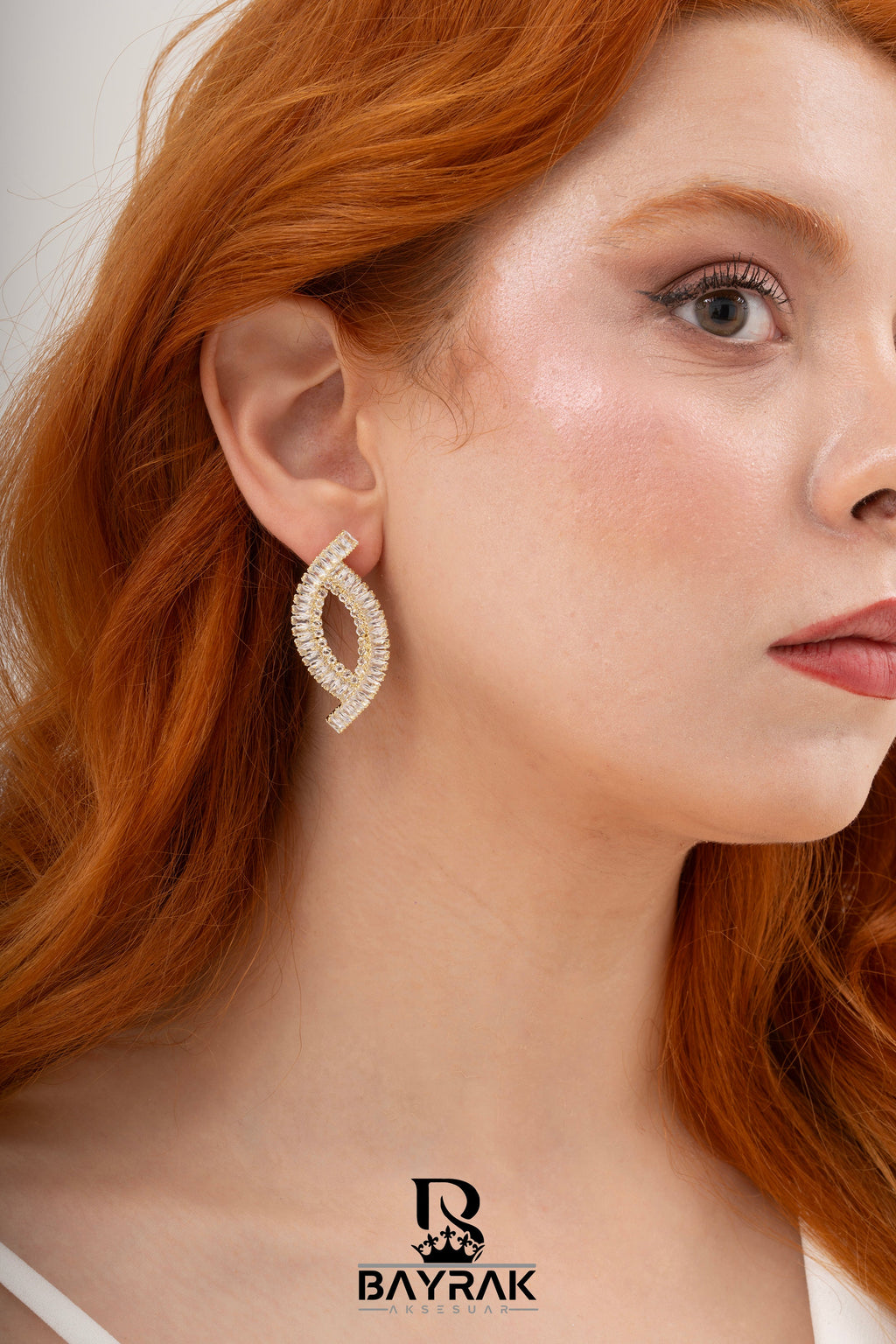 Elia -286- Crystal-Style Fashion Earrings product photo 2