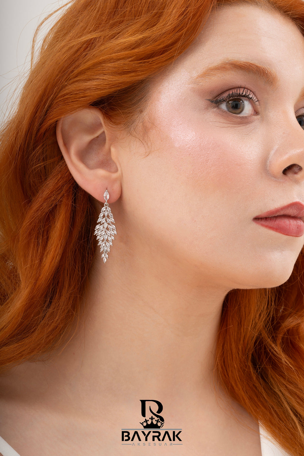 Elia -288- Crystal-Style Fashion Earrings product photo 2