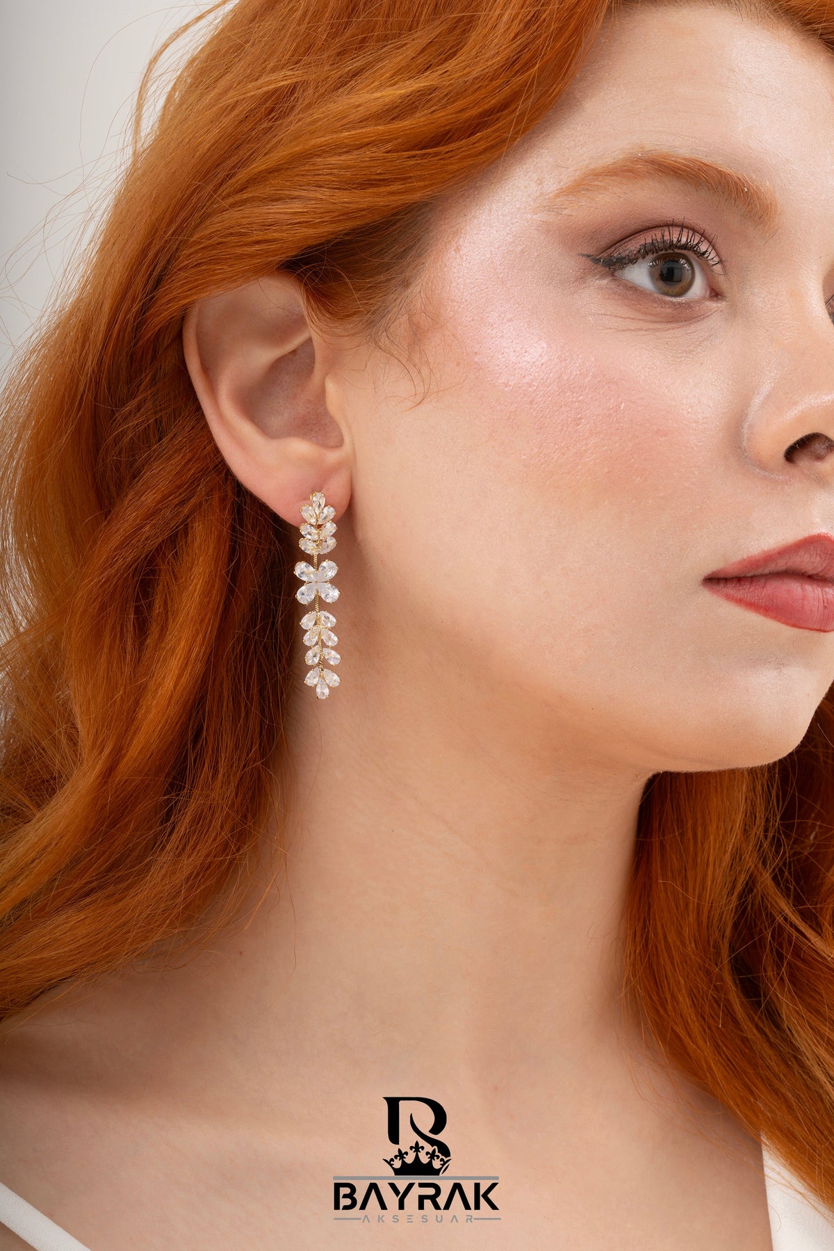 Elia -290- Crystal-Style Fashion Earrings product photo 2