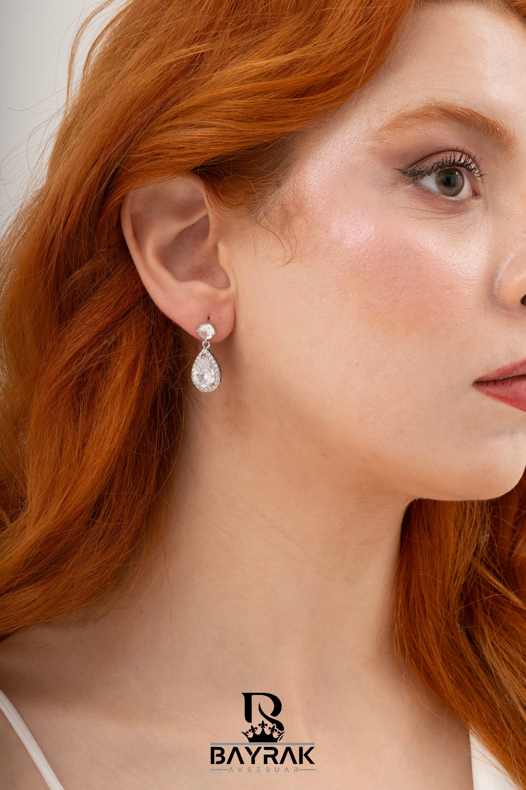 Elia -296- Crystal-Style Fashion Earrings product photo 2