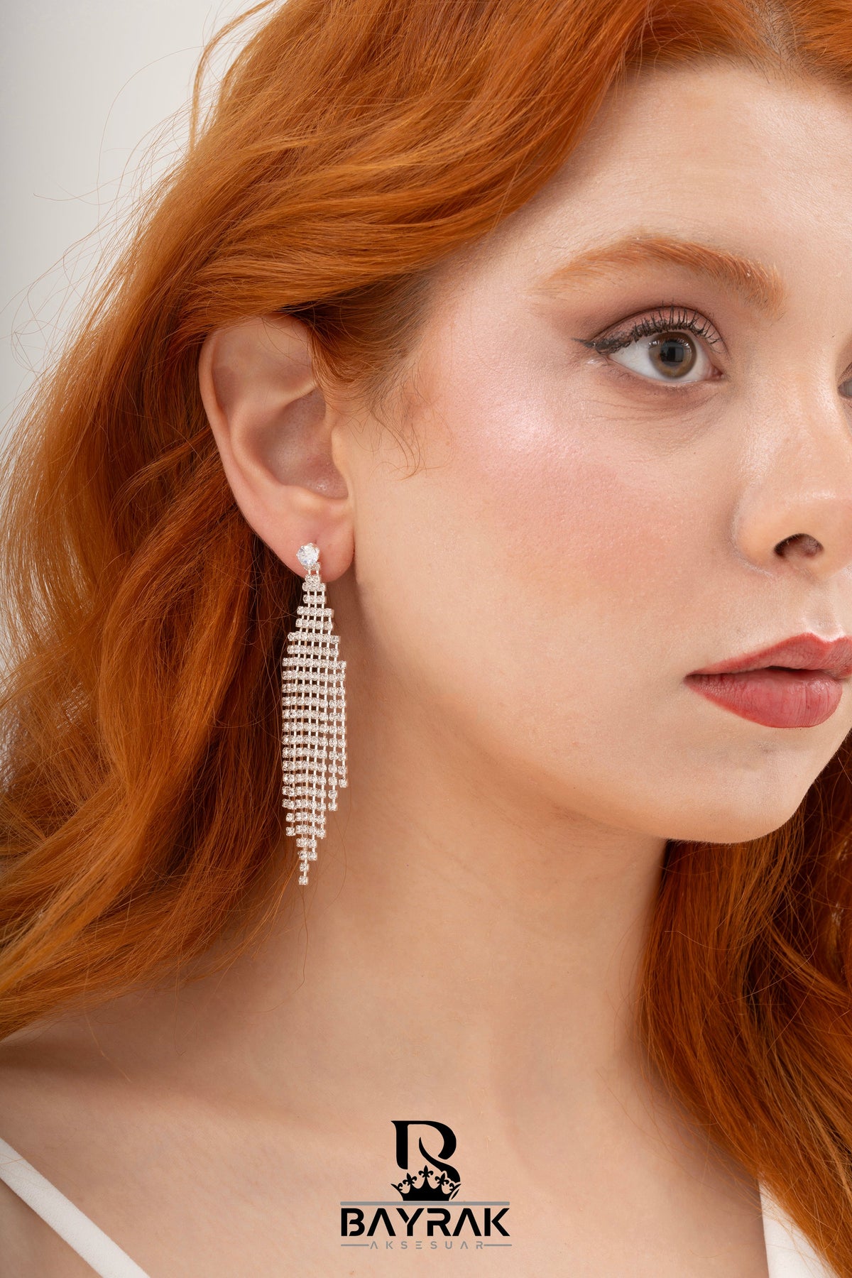 Elia -312- Crystal-Style Fashion Earrings product photo 2