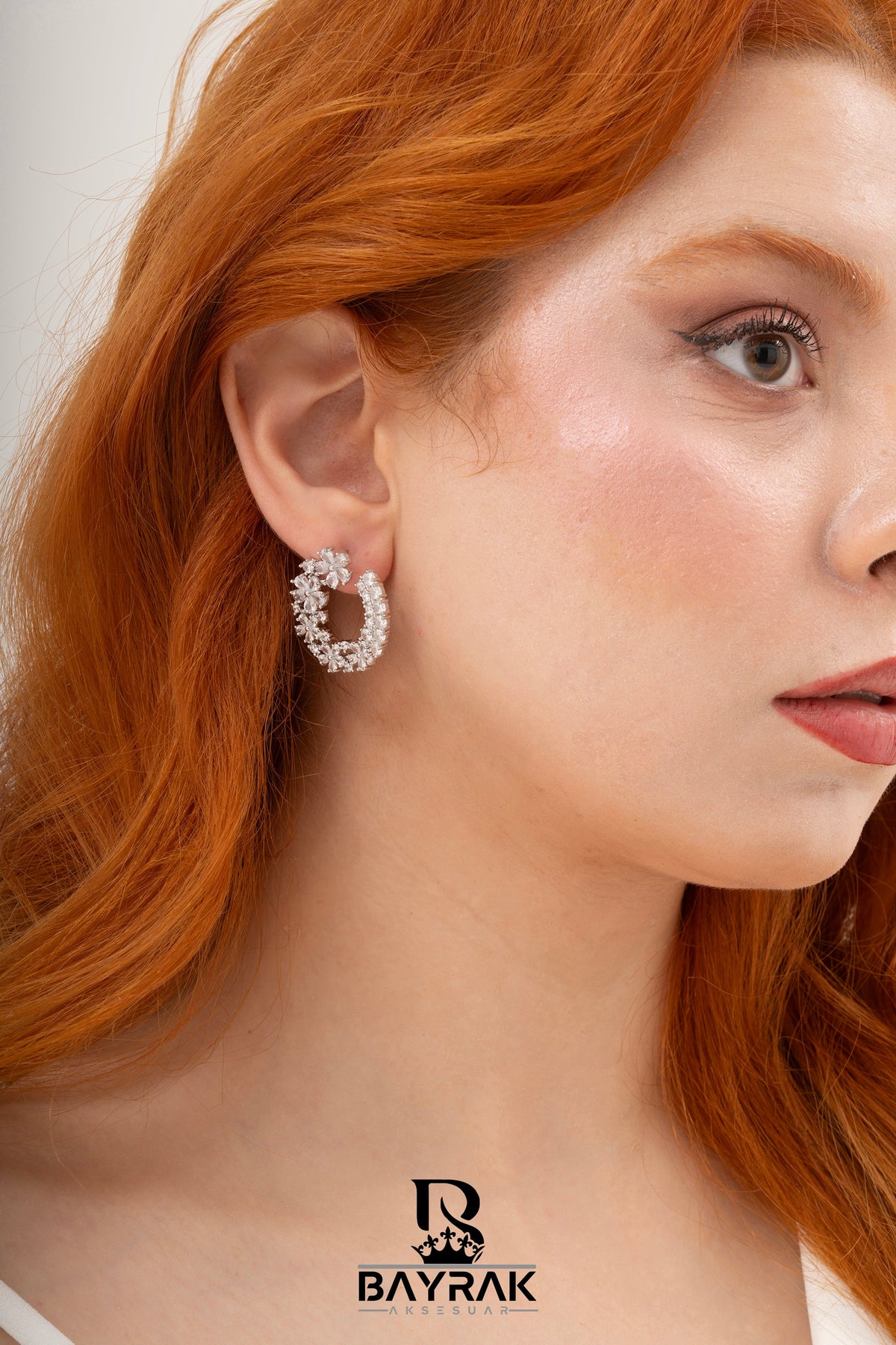 Elia -334- Crystal-Style Fashion Earrings product photo 2