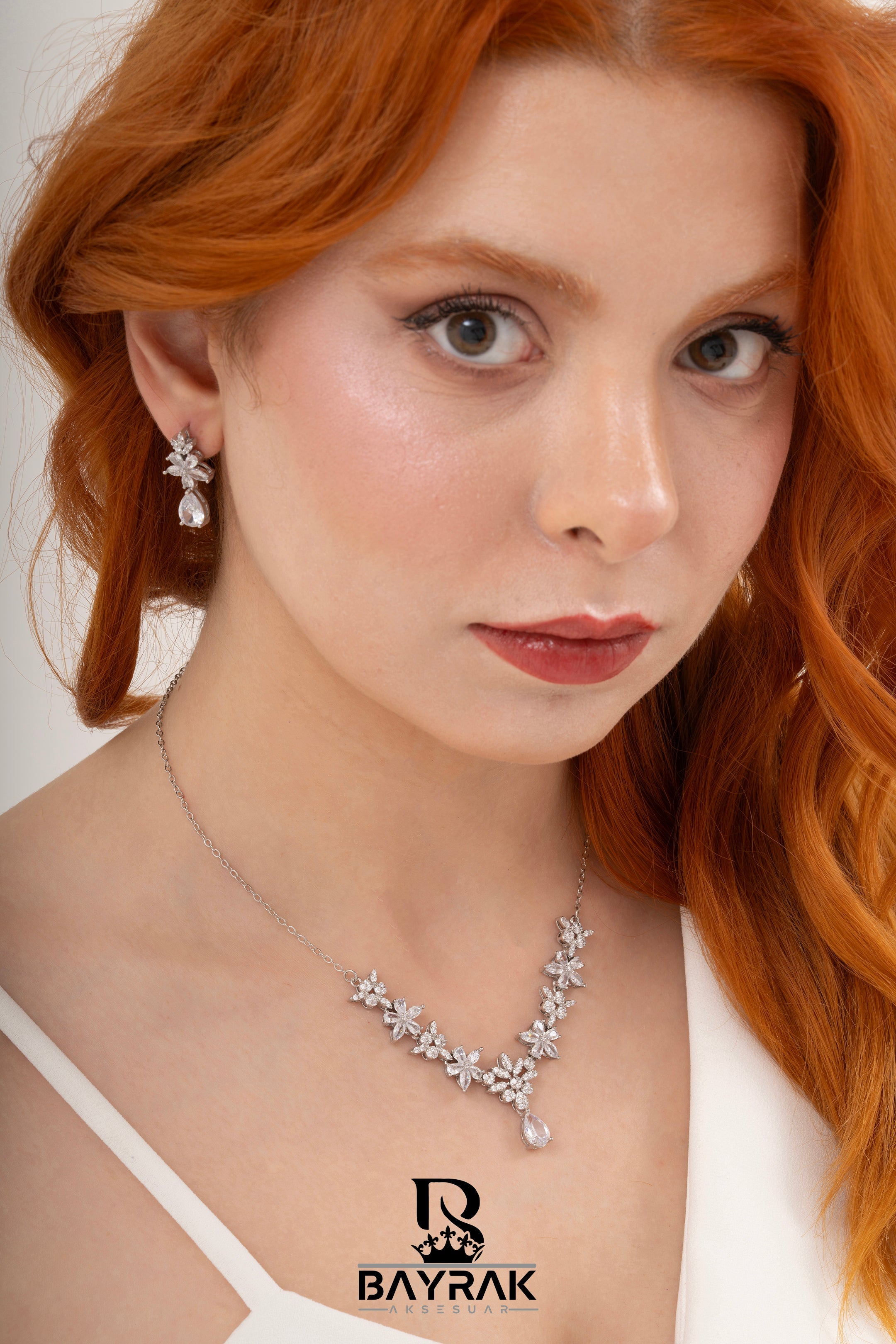 Ilaria 140 Crystal-Style Fashion Jewelry Set product photo 2