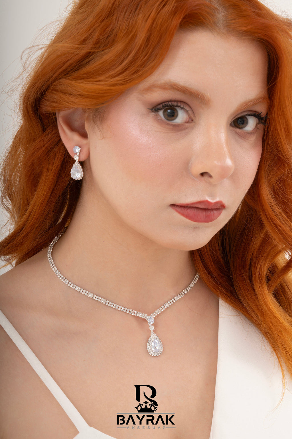 Ilaria 180 Crystal-Style Fashion Jewelry Set product photo 2