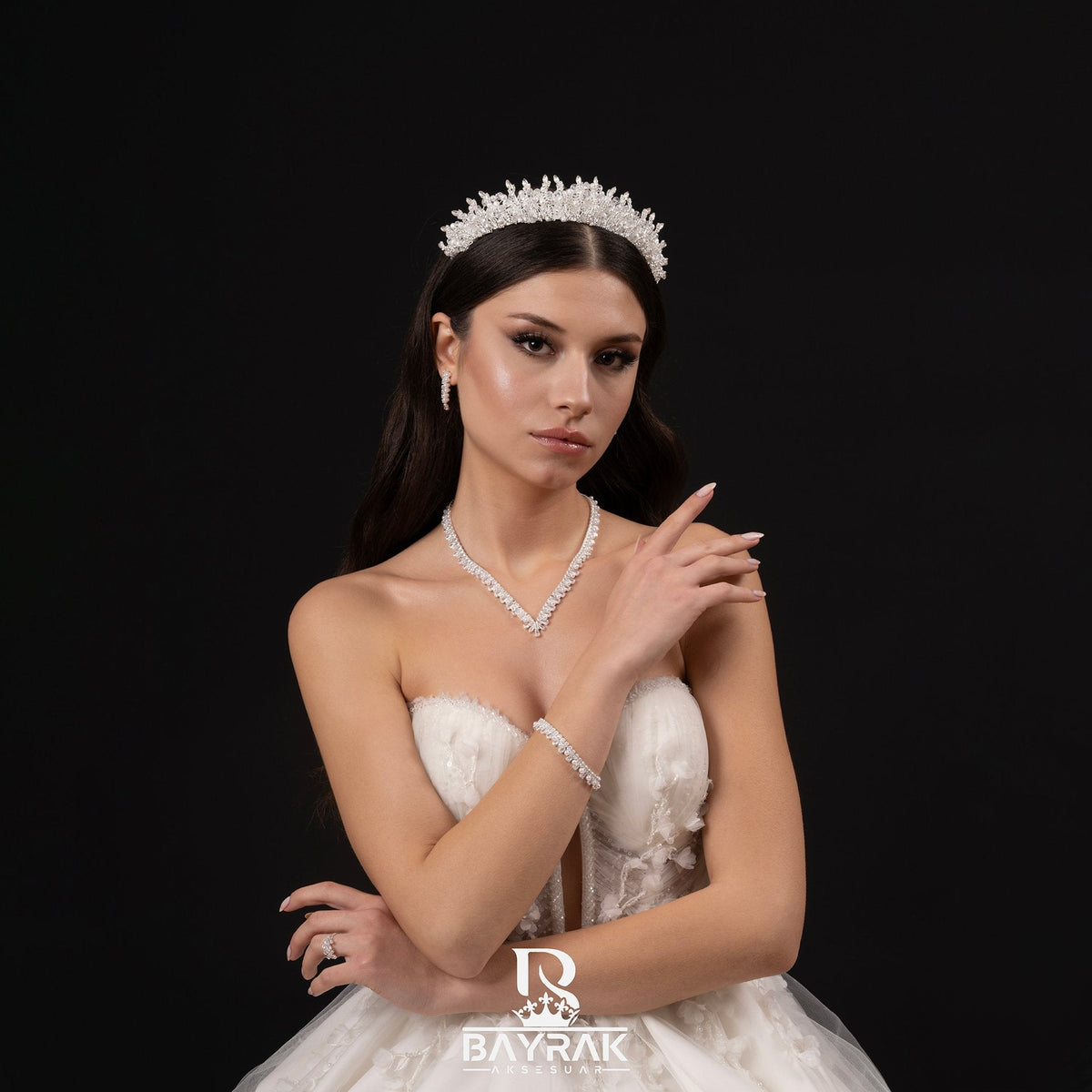 Perla -665- 3D Bridal Headpiece product photo 2