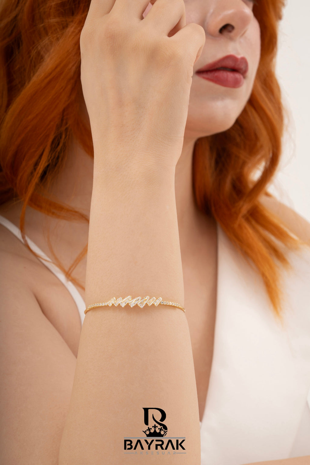 Impera -122- Kelepce Crystal-Style Fashion Bracelet product photo 4