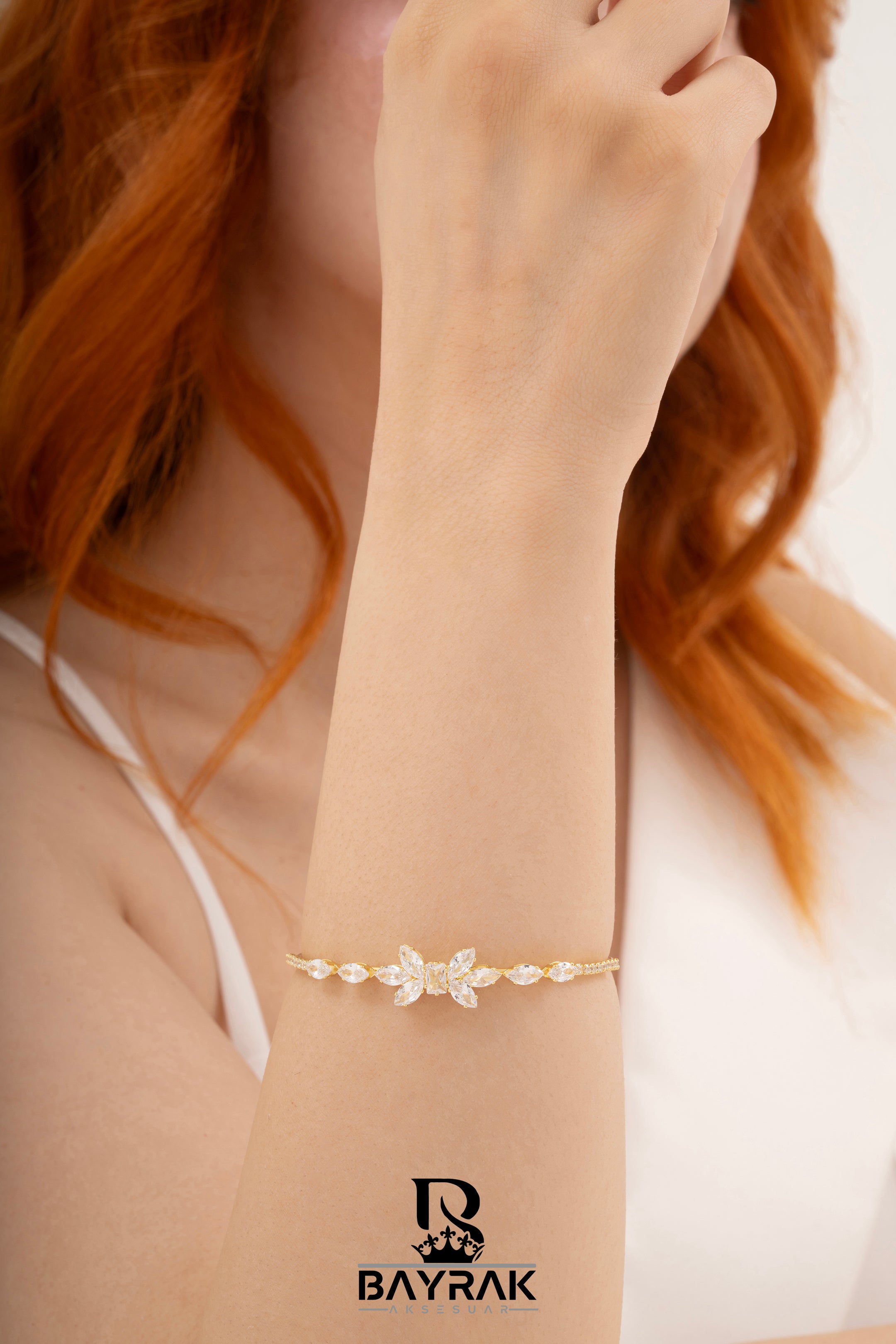 Impera -134- Kelepce Crystal-Style Fashion Bracelet product photo 4