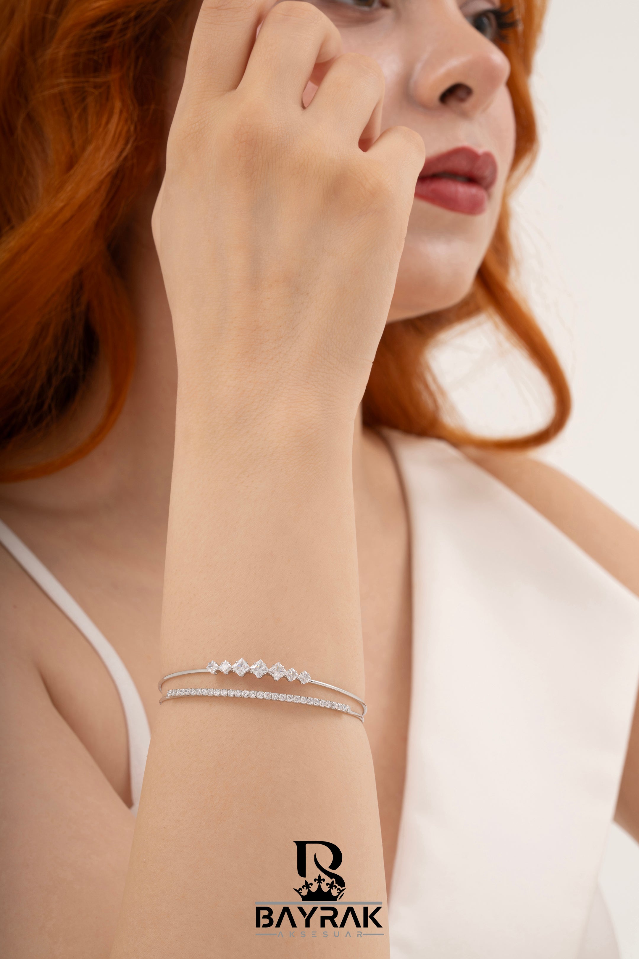 Impera -94- Kelepce Crystal-Style Fashion Bracelet product photo 2
