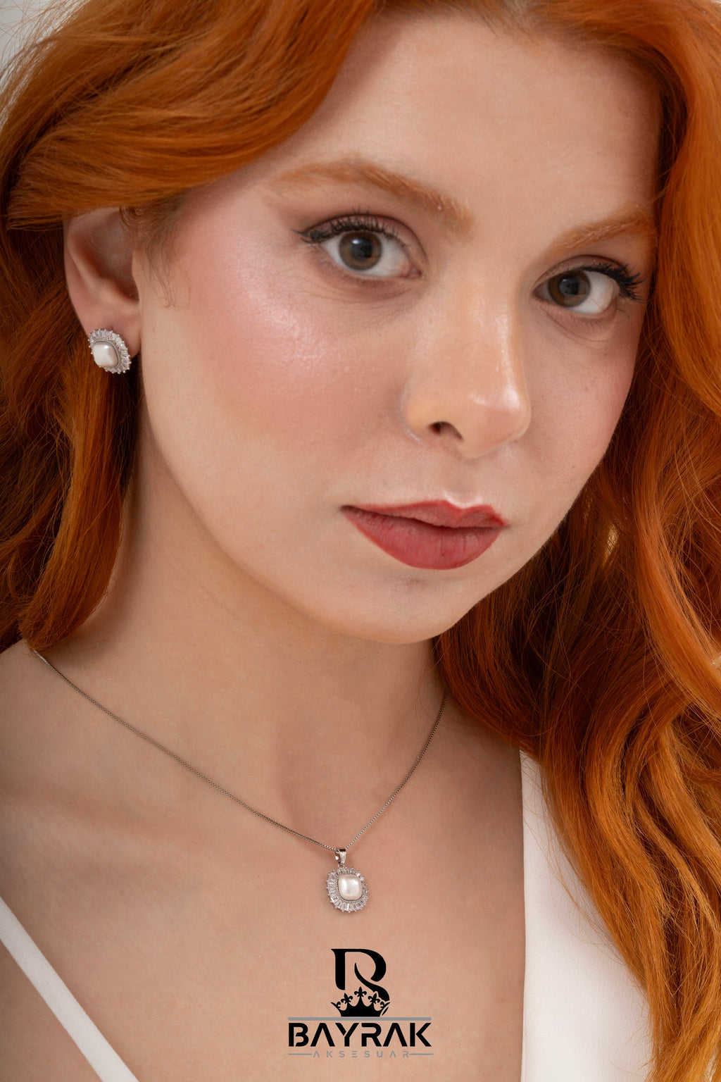 Lumi -188- Crystal-Style Fashion Jewelry Set product photo 2