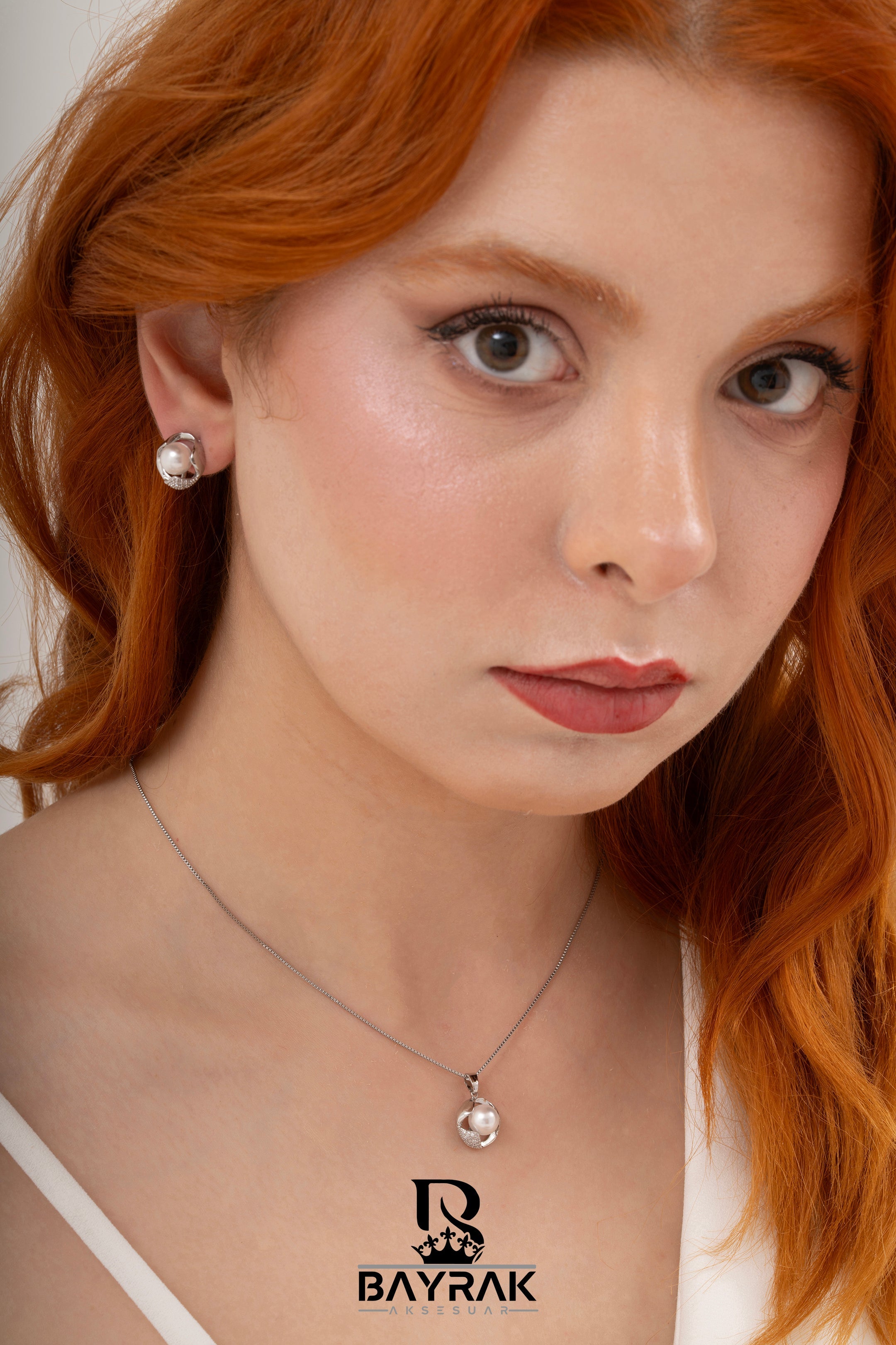 Lumi -204- Crystal-Style Fashion Jewelry Set product photo 4