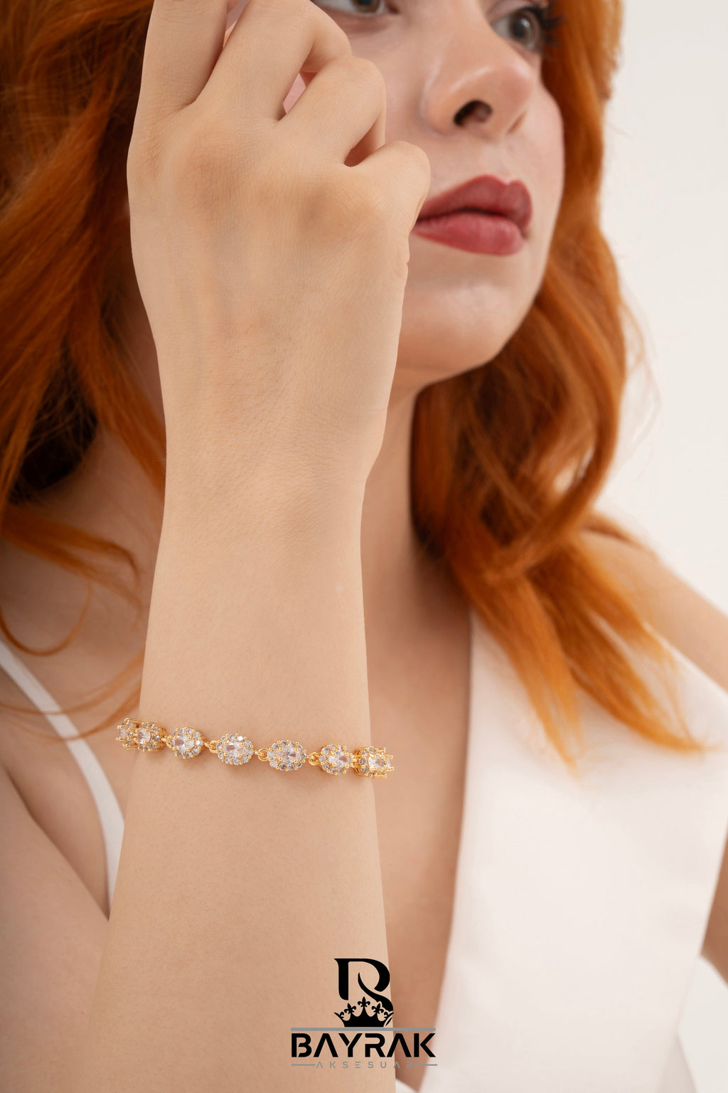 Vela -56- Crystal-Style Fashion Bracelet product photo 2