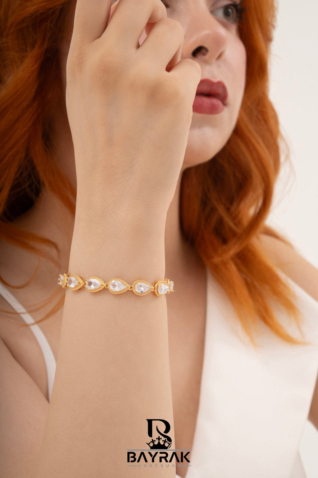 Vela -62- Crystal-Style Fashion Bracelet product photo 2