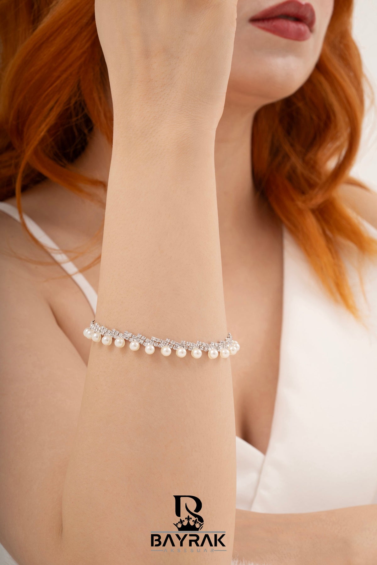 Vela -68- Crystal-Style Fashion Bracelet product photo 2
