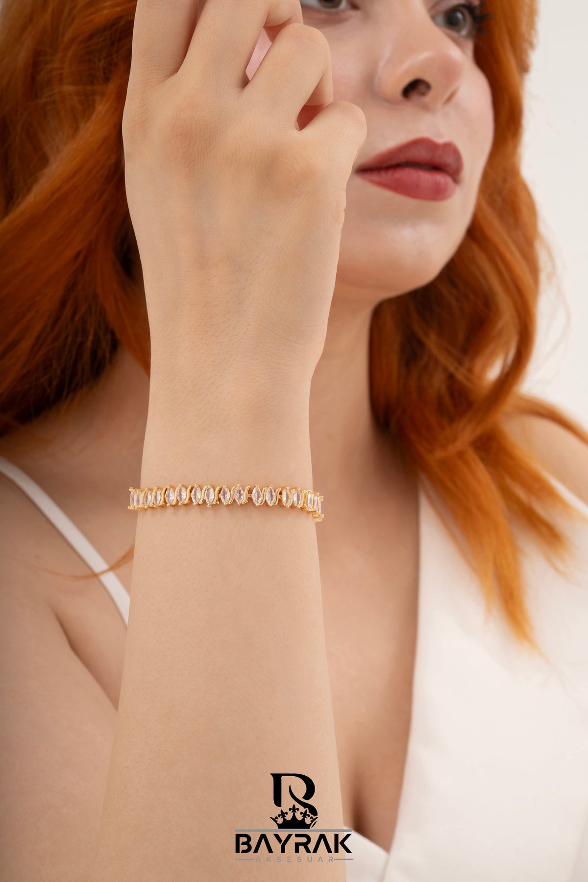 Vela -86- Crystal-Style Fashion Bracelet product photo 2
